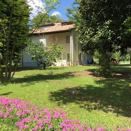 Acero Giallo Parma Exteriér fotografie